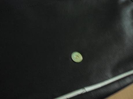 Cierna crossbody taska, 