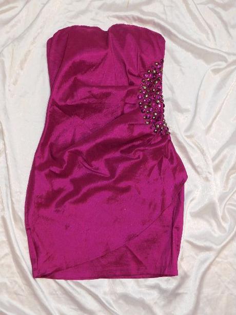 Velmi pekne stretch mini saty na slavnost, 36