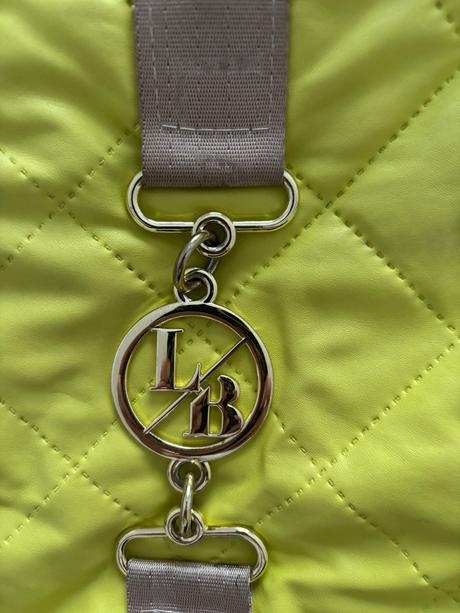 Krásna kabelka, lara bags