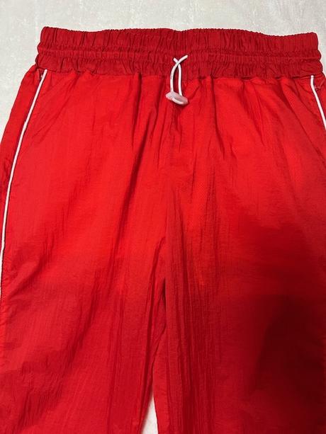 Červené tenké športové nohavice zn. patrizia pepe, l / m