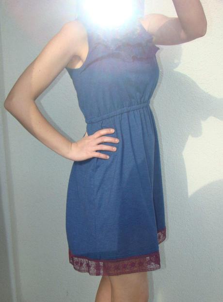 Tmavomodré šaty s čipkou veľkosti s, s