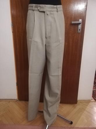 Bledozelene nohavice, 52