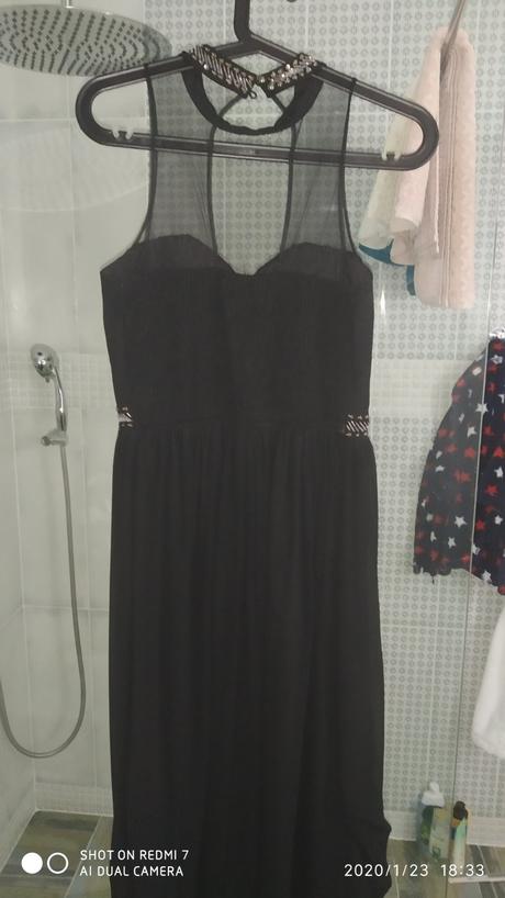 Spoločenské šaty, 42