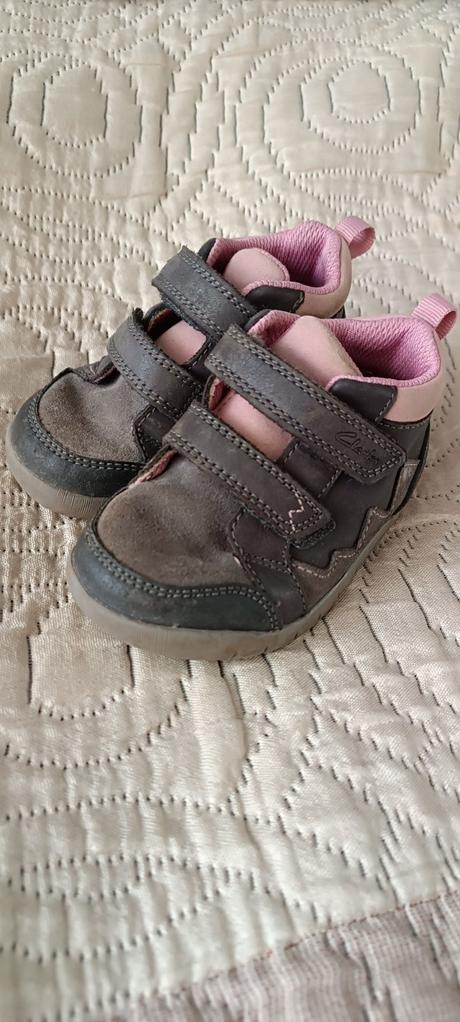 Detska obuv, clarks,21
