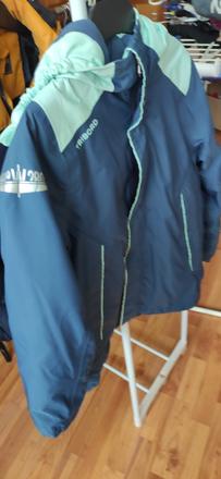 Chlapčenská bunda, decathlon,128