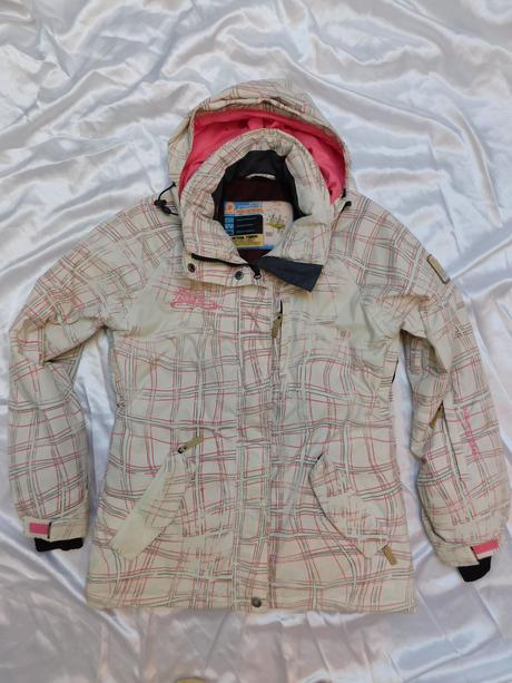 Kvalitna lyziarska bunda s odonimatelnou kapucnou, 36