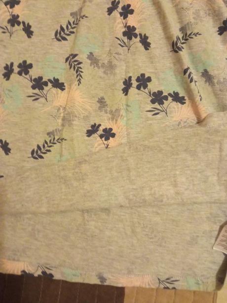 Letné šaty vetvičky kvetiny, 146