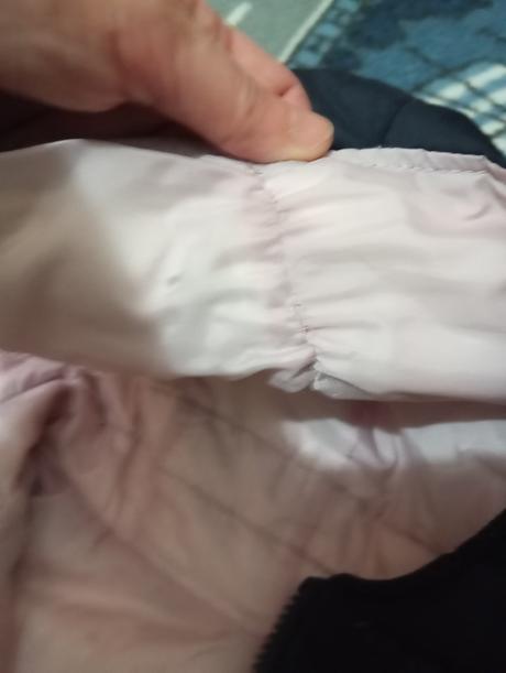 Varovana vetrovka, benetton,146