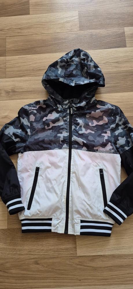 Tenká vetrovka, ovs,122