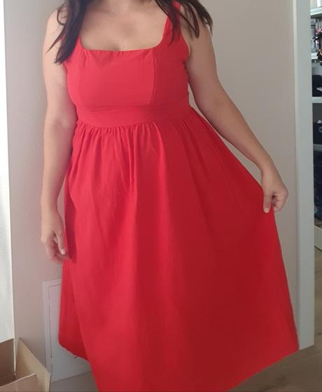 Cervene letne saty, m