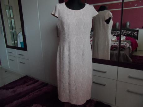 Šaty s bolerkom, 42