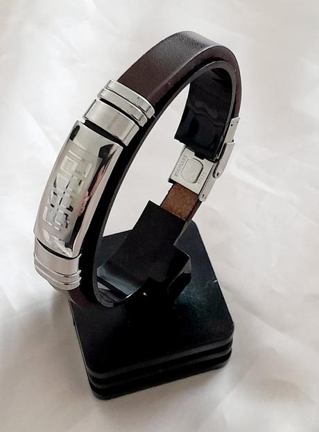 Náramky z pravej kože a nehrdzavejúcej ocele, 