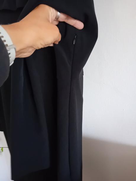 Šaty s volánikmi, m