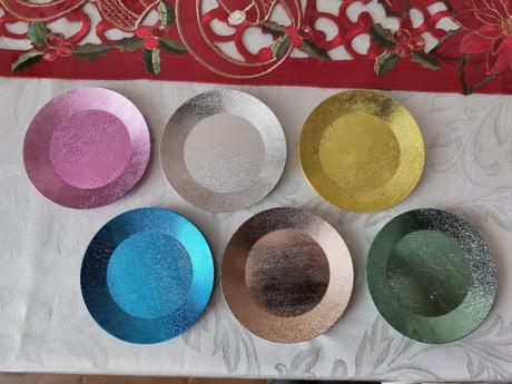 Farebné podšálky, 