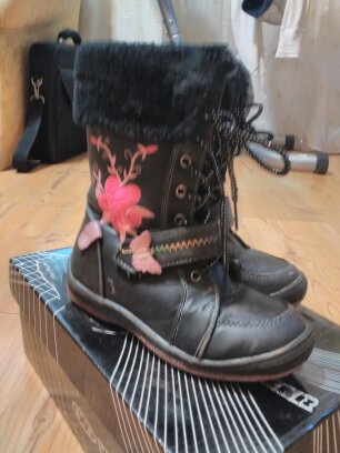 Dievčenské čižmy, 29