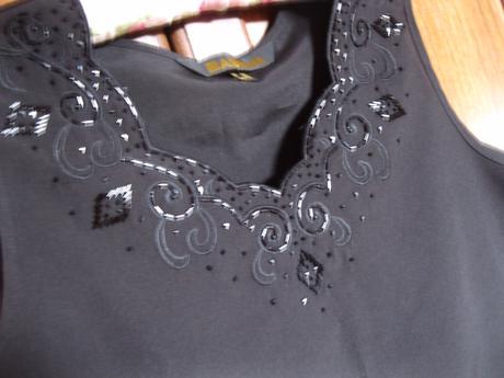 Cierny top s aplikaciou, l