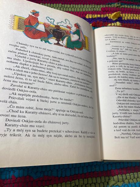 Krásna stará retro kniha krása nevídaná 1979,