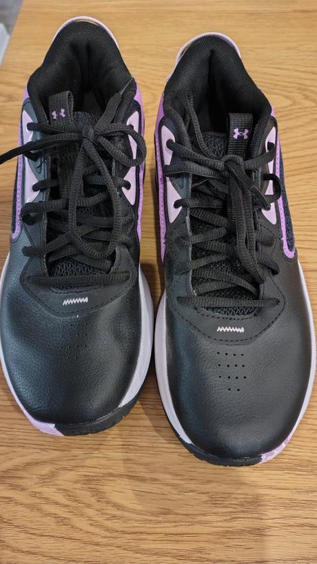 Dievčenské basketbalové tenisky, under armour,38