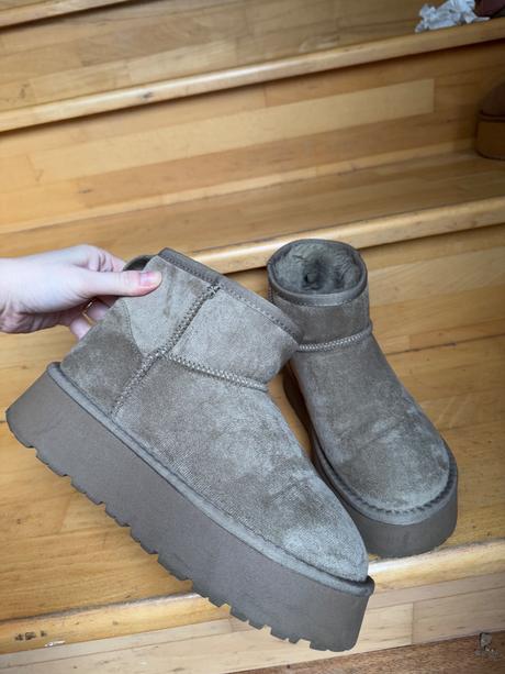 Snehule, deichmann,36