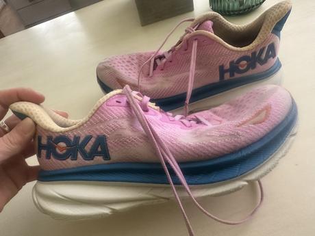Hoka clifton 9, 38