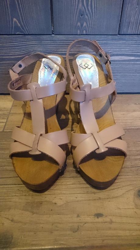 Nádherné kožené dreváky - ako nové, 40