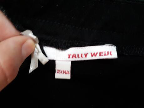 Krásne čierne mini šaty, tally weijl,xs