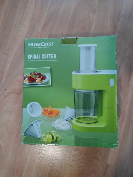 Elektrický špiralizér - 3 druhy krájania, silver crest