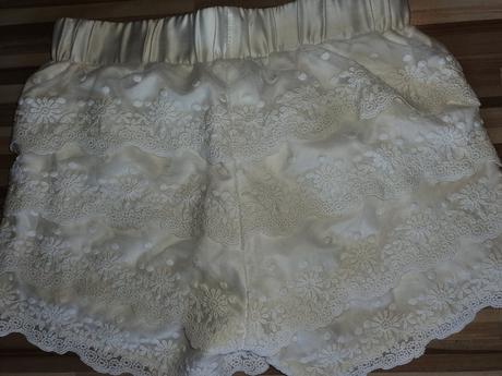 Čipkované kraťasky, lindex,140
