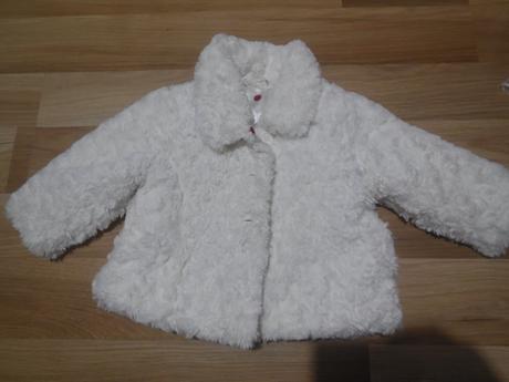 Biely kožuštek, marks & spencer,92