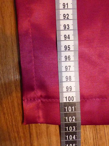 Perfektne cyklamenove saty, 38