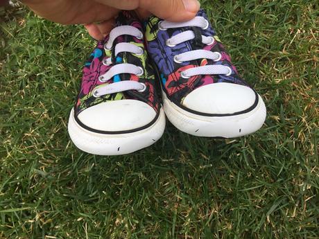 Nadherne conversky, converse,23