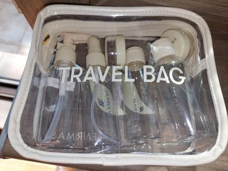 Cestovny set na kozmetiku, 