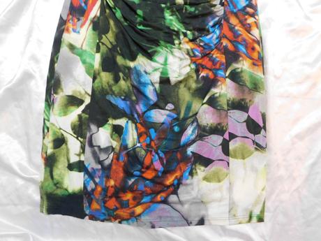 Luxusne upletove šaty, 46