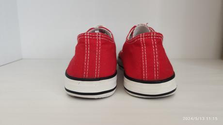 Platené tenisky, 38