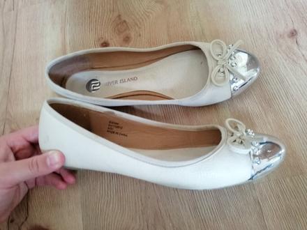 Balerínky river island, 37