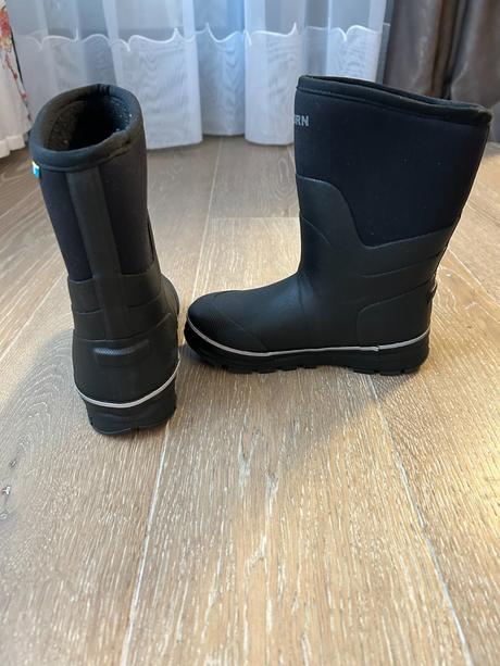 Zateplené čižmy zn. tretorn, 32