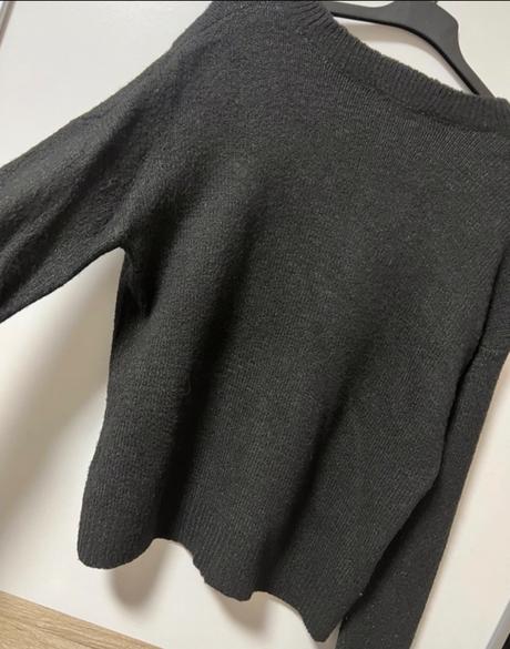 Sveter, clockhouse,s