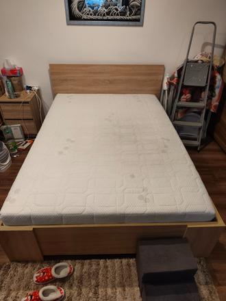 Posteľ s úložným priestorom a matracom, šírka (cm): 140,dĺžka (cm): 200