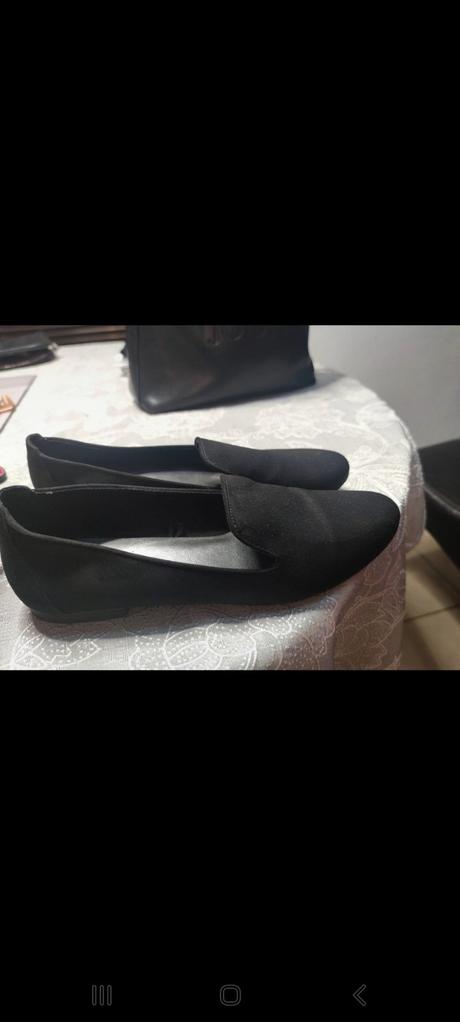 Cierne semisove baleriny, 40