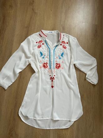 Vyšívaná blúzka, s