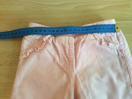 Nohavice pre malú slečnu, lupilu,74