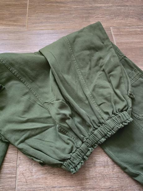 Nohavice č.134, zara,134