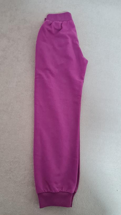 Tepláky veľ. 122, 122