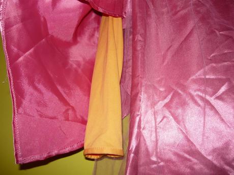 60c. princezná , grófka šaty na karneval -8/10,