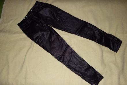 Nove pogumovane nohavice matalan, matalan,146