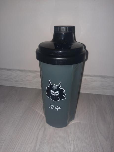 Nová športová fľaša (500 ml),
