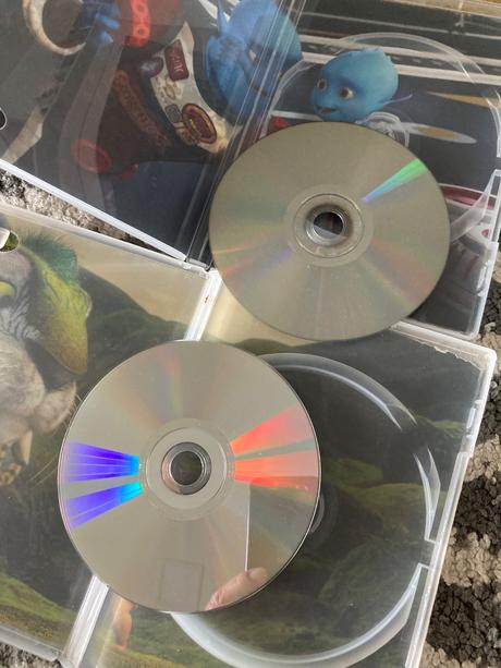 Dvd útek z planéty zem a krúdovci, 