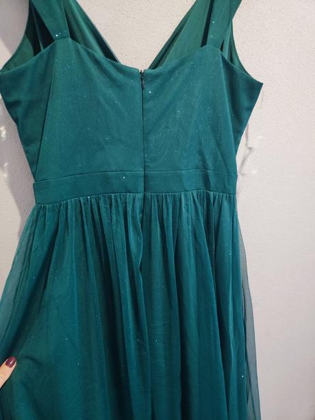 Trblietavé šaty, m