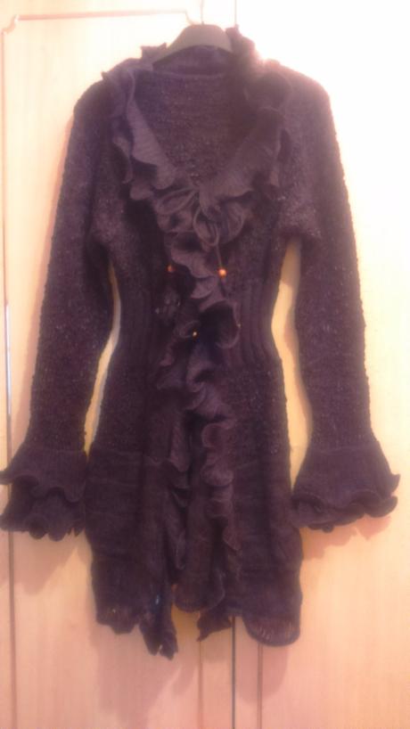 Dlhý fialový sveter, m / s