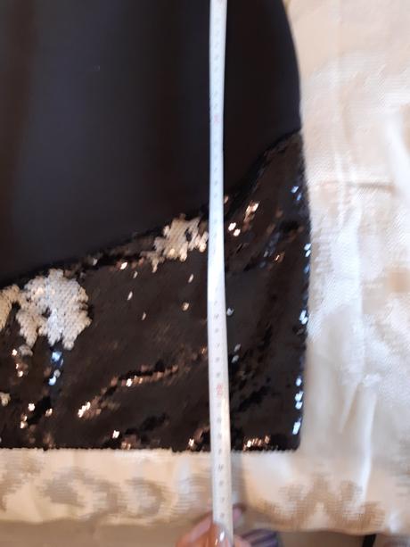 Šaty vrátane poštovného, s